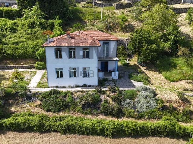 Casa in vendita a Unione Comuni Garfagnana, Castelnuovo Di Garfagnana