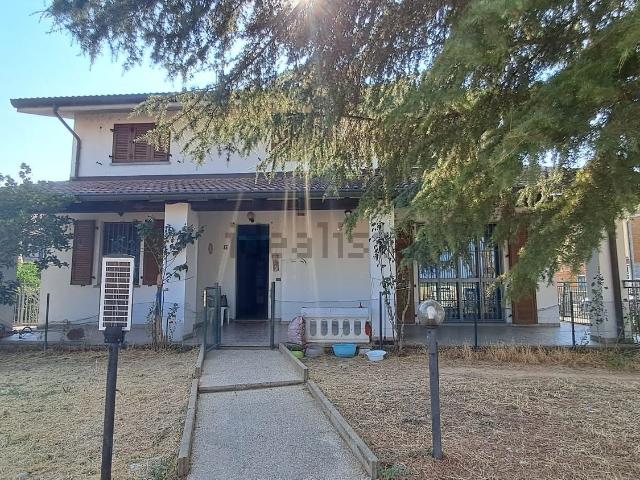 Casa in vendita a Mandrogne, Alessandria