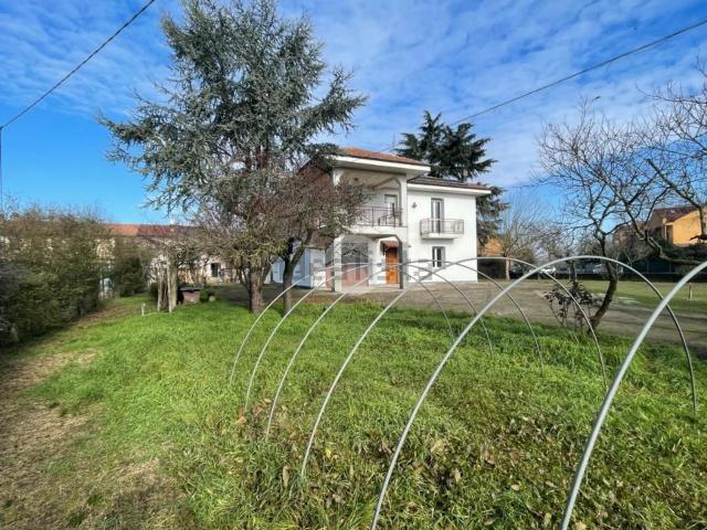 Casa in vendita a Piemonte, Asti
