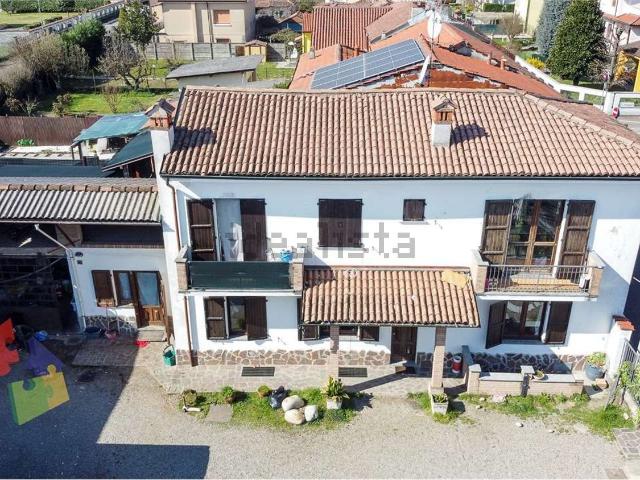 Casa in vendita a Motta Visconti, Lombardia