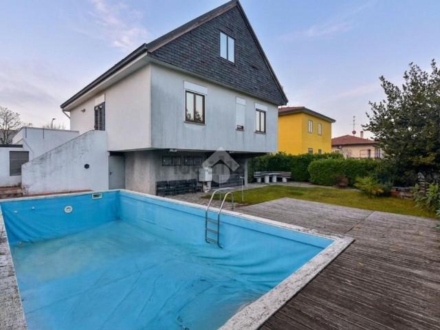 Casa in vendita a Trezzo Sull'adda, Lombardia