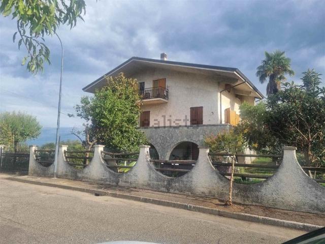 Casa in vendita a Agazzano, Reggio Emilia