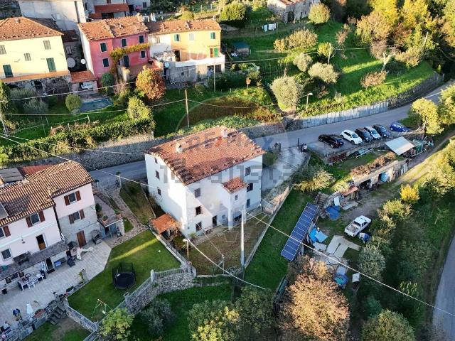 Casa in vendita a Unione dei comuni Media Valle del Serchio, Toscana