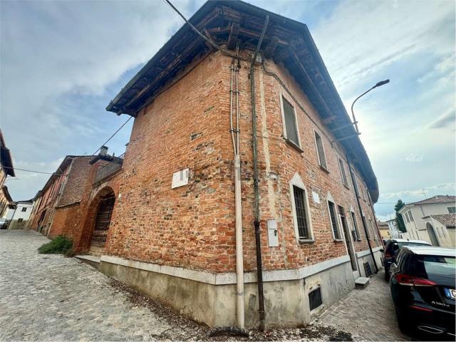 Casa in vendita a Arena Po, Lombardia