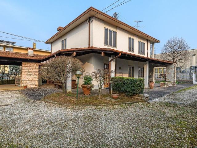 Casa in vendita a Cà Trenta, Schio