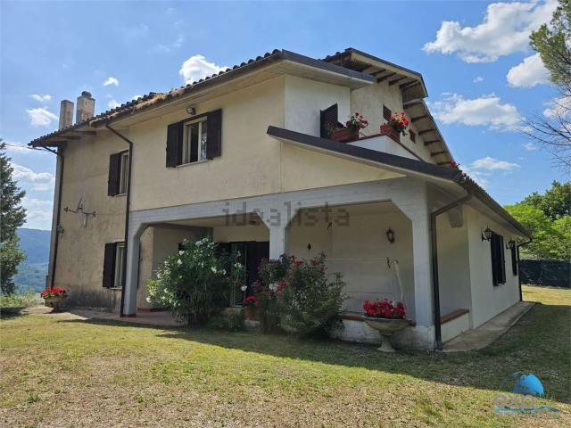 Casa in vendita a Stroncone, Umbria