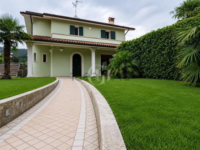 Casa in vendita a Rodengo Saiano, Lombardia