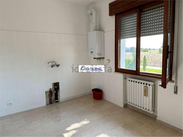 Casa in vendita a Ferrara, Reggio Emilia