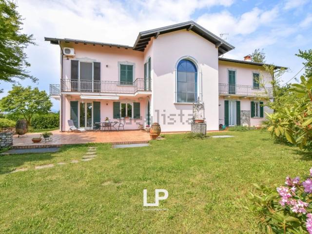 Casa in vendita a Sant'Anna, Sesto Calende