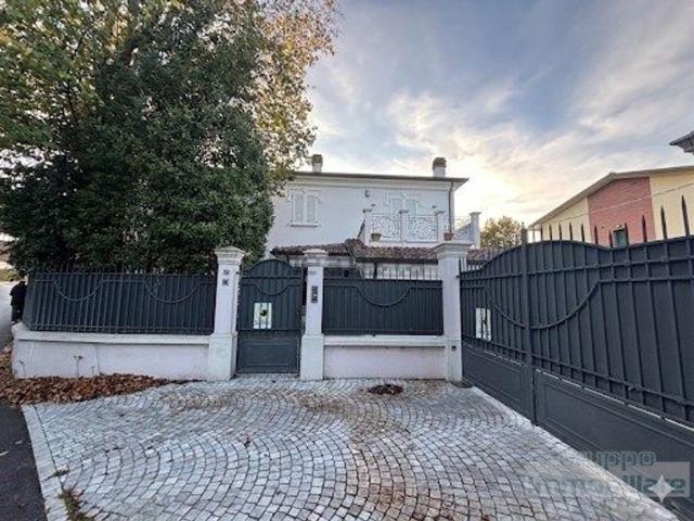 Casa in vendita a Calcinari, Marche