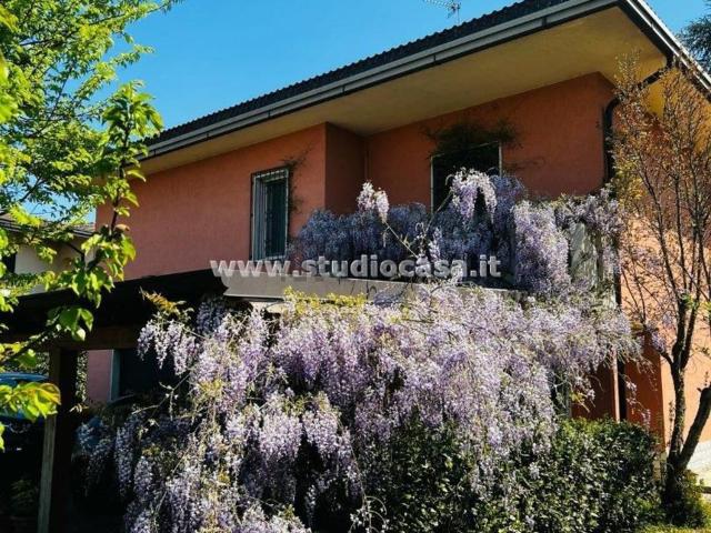 Casa in vendita a Soresina, Lombardia