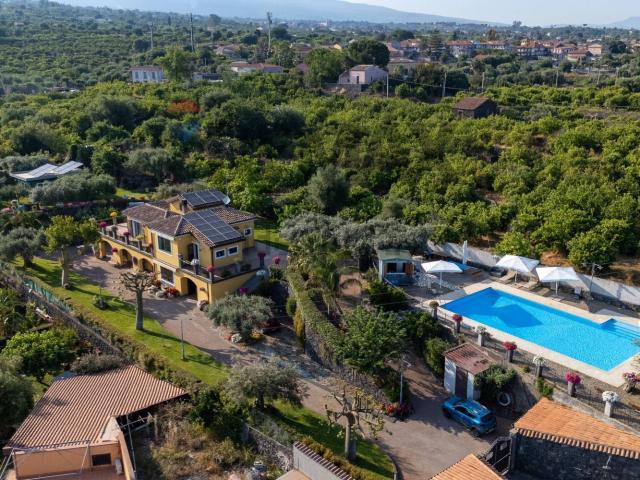 Casa in vendita a Santa Tecla, Acireale