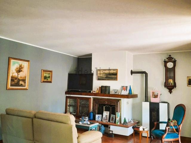 Casa in vendita a Besurica, Piacenza