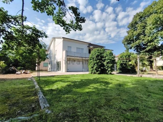 Casa in vendita a Sant'Angelo in Vado, Pesaro e Urbino