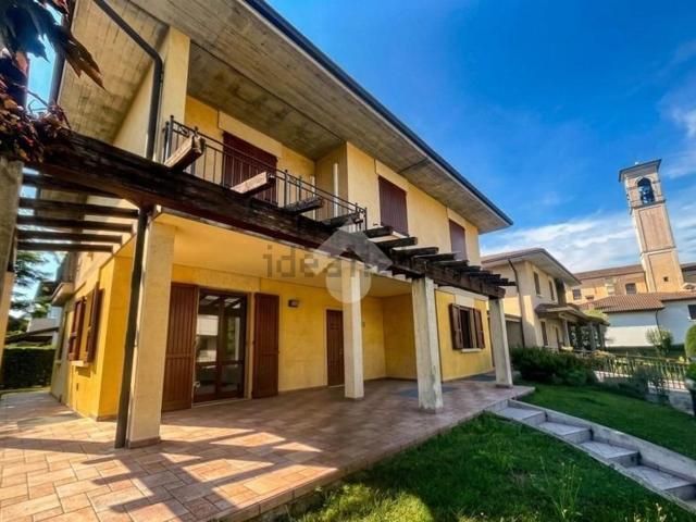 Casa in vendita a Poncarale, Lombardia
