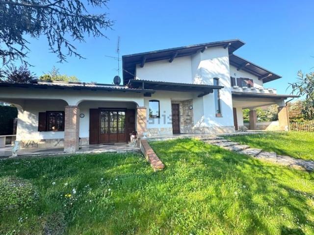 Casa in vendita a Godiasco Salice Terme, Salice Terme