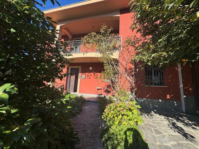 Casa in vendita a Comunità Montana Valli del Verbano, Gavirate