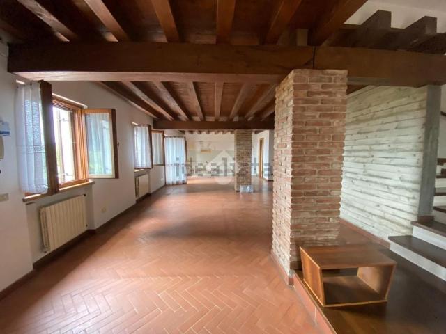 Casa in vendita a Santorso, Veneto