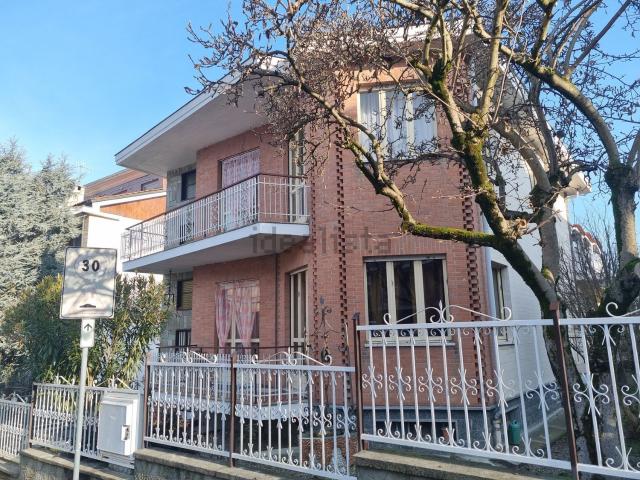 Casa in vendita a Castiglione Torinese, Piemonte