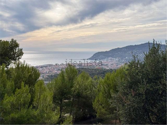 Casa in vendita a Diano Castello, Liguria