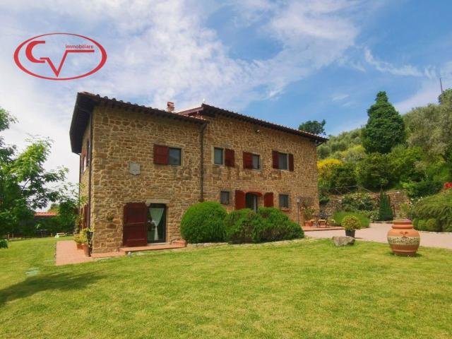 Casa in vendita a Unione di Comuni Valdarno e Valdisieve, Reggello