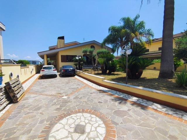 Casa in vendita a Gionchetto, Latina