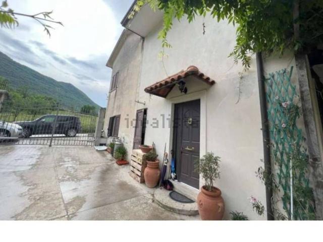 Casa in vendita a Vallemaio, Lazio