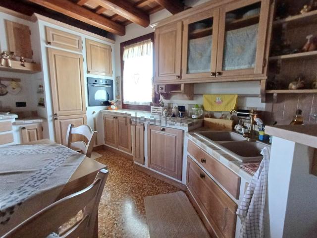 Casa in vendita a Lendinara, Veneto