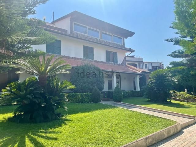 Casa in vendita a Municipalità 8, Marano Di Napoli