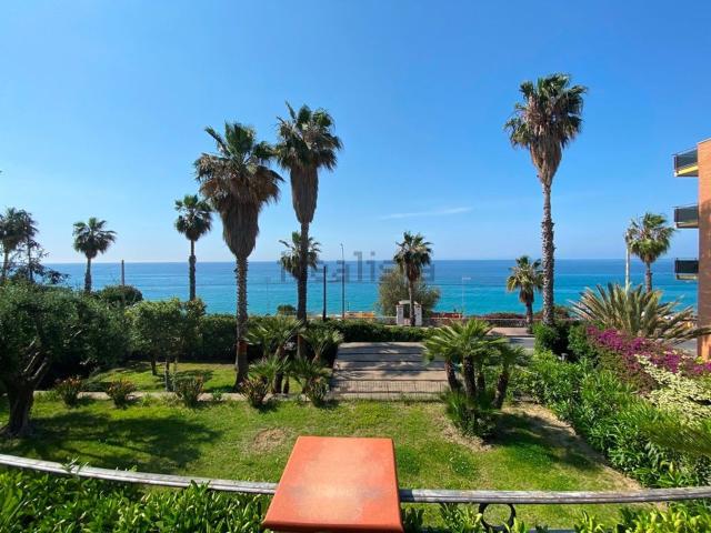 Casa in vendita a Poggio di Sanremo, San Remo
