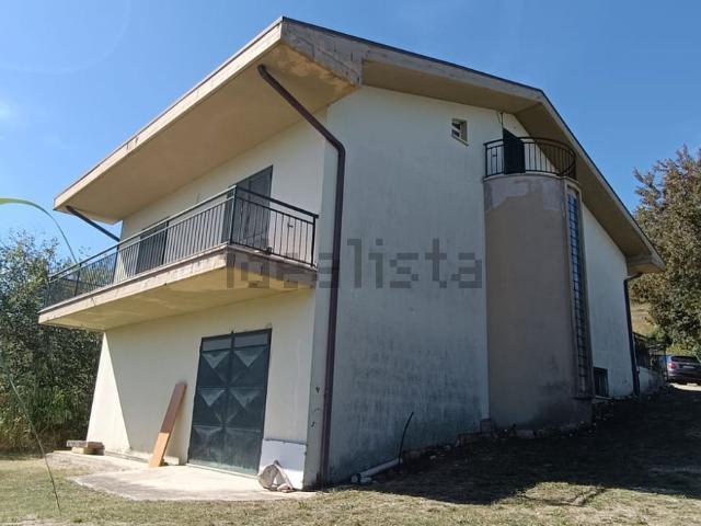 Casa in vendita a Piano La Roma, Casoli