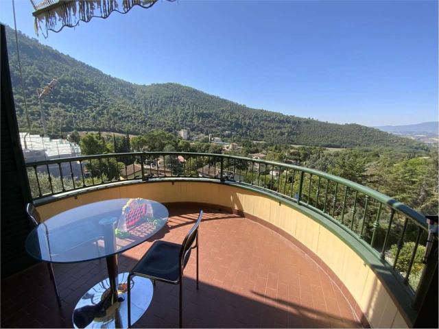 Casa in vendita a Spoleto, Umbria
