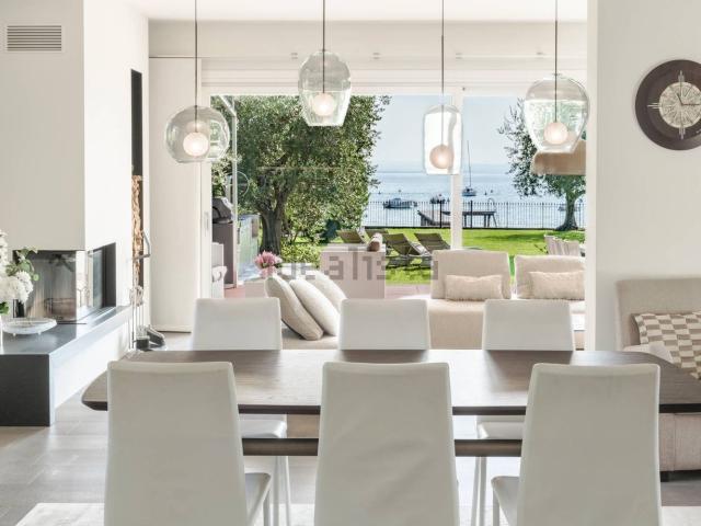 Casa in vendita a San Felice Del Benaco, Lombardia