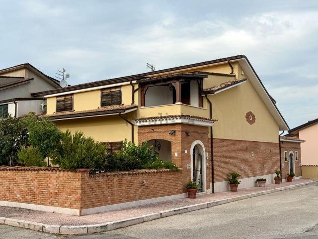 Casa in vendita a Melito Irpino