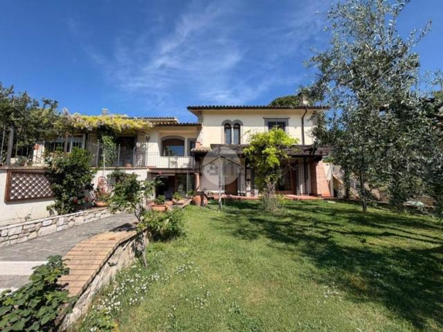 Casa in vendita a Campomaggiore, Fara Sabina