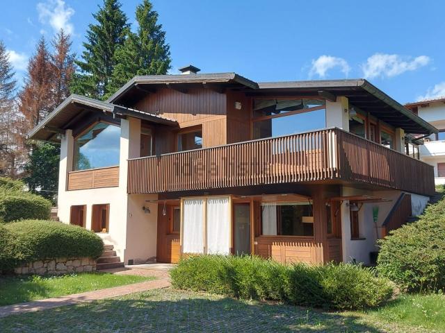 Casa in vendita a Canove, Canove Di Roana