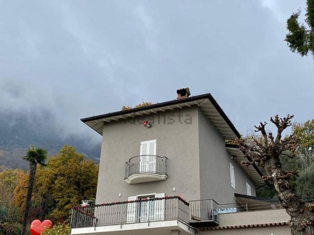 Casa in vendita a Comunità Montana Parco Alto Garda bresciano, Toscolano Maderno