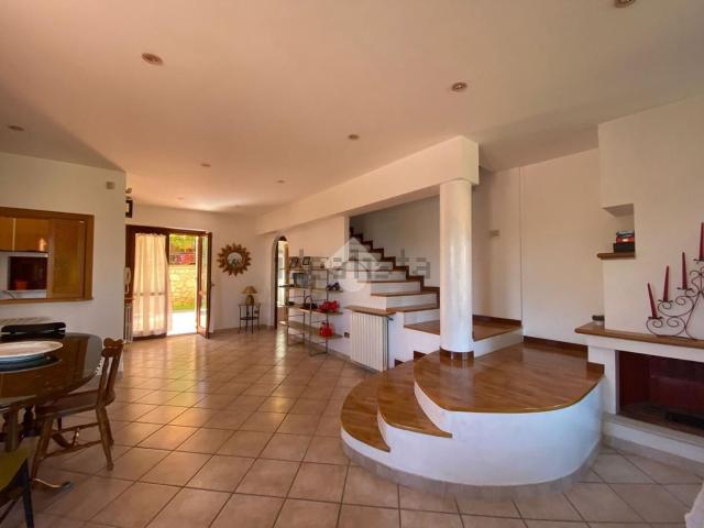 Casa in vendita a Calabria, Cosenza