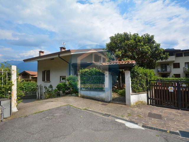 Casa in vendita a Comunità montana della valle Camonica, Piancogno