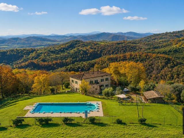 Casa in vendita a Corciano, Umbria