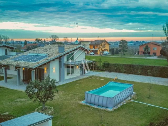 Casa in vendita a Conventello, Ravenna