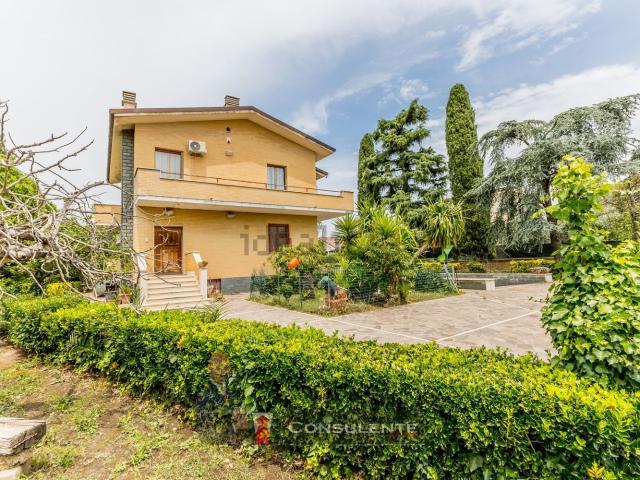 Casa in vendita a Roma Capitale, Lazio