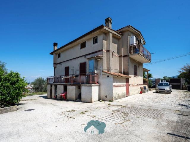 Casa in vendita a Roma Capitale, Lazio