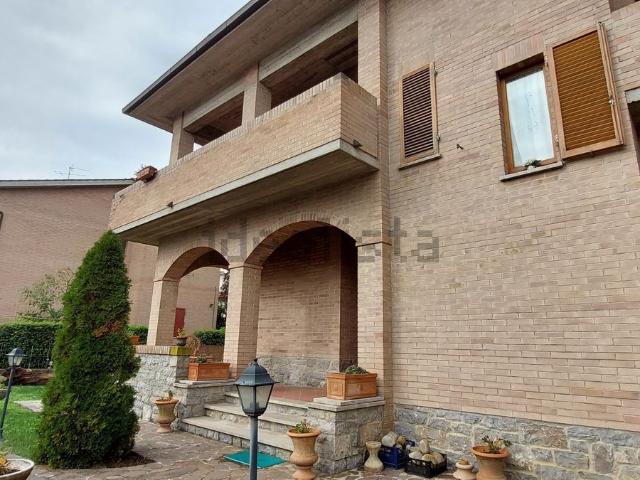 Casa in vendita a Asciano, Toscana
