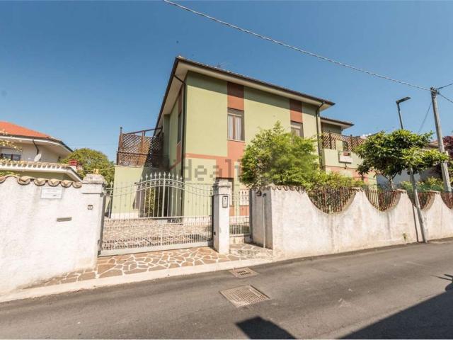 Casa in vendita a Villa Canonico, Montesilvano