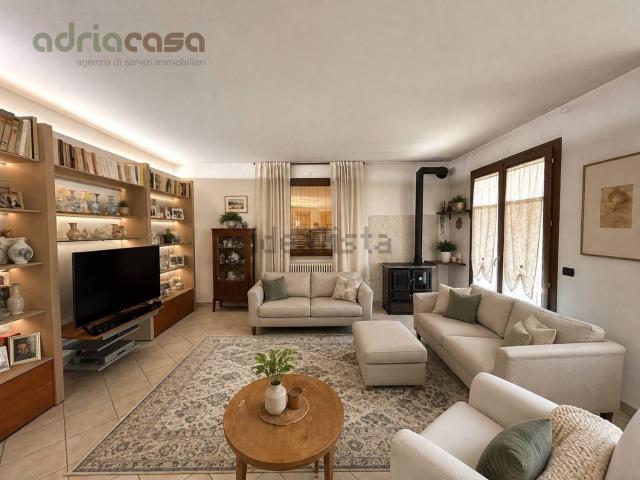 Casa in vendita a Sant'Andrea in Casale, San Clemente