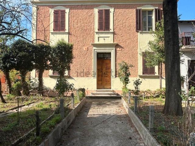 Casa in vendita a Foligno, Umbria