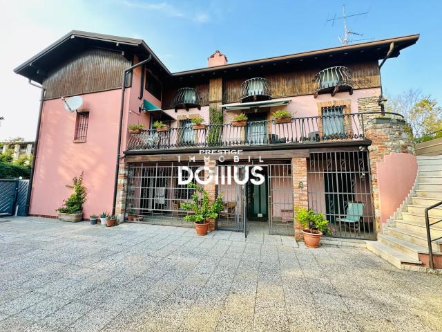 Casa in vendita a Rivoltella del Garda, Desenzano Del Garda