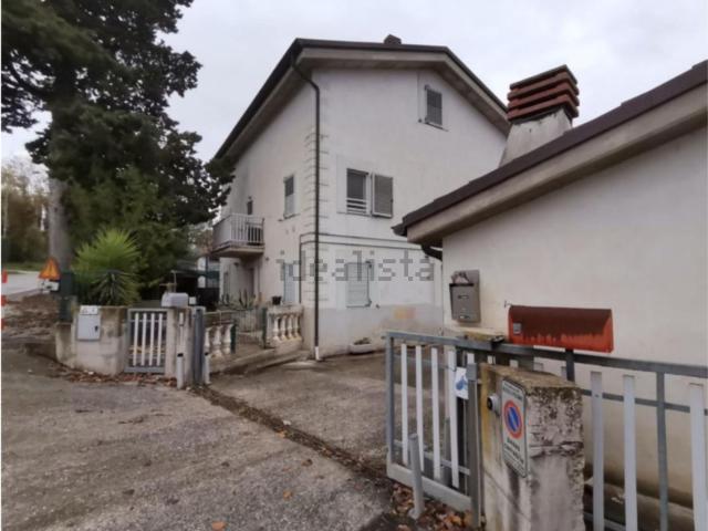 Casa in vendita a Marche, Fermo