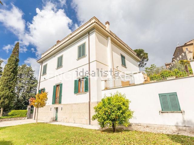 Casa in vendita a Fara Sabina, Lazio